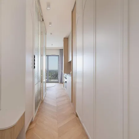 Comfortable In With Gym Sauna & Cinema By Renters *