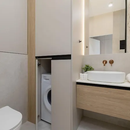 Comfortable In With Gym Sauna & Cinema By Renters Апартаменты
