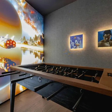 Апартаменты Comfortable In With Gym Sauna & Cinema By Renters