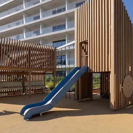 Comfortable In With Gym Sauna & Cinema By Renters *
