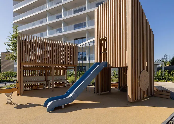 Comfortable In With Gym Sauna & Cinema By Renters *